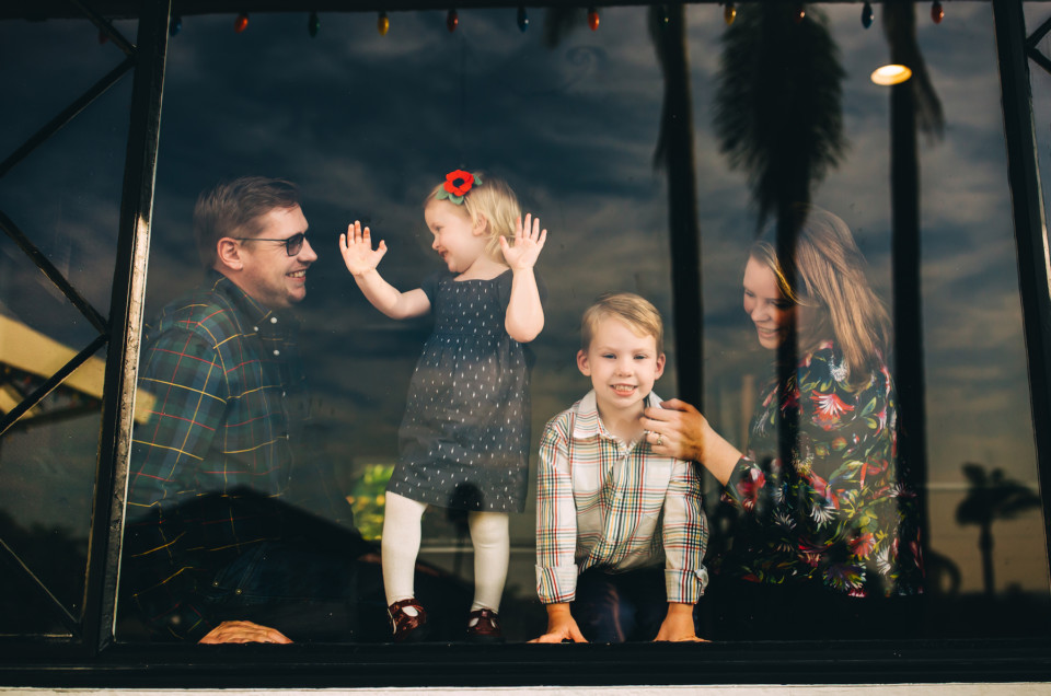 How to Cherish Your Loved Ones With a Family Photographer